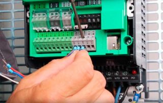 АЭСЗ-преобразователь-частоты-Schneider-Electric-Altivar-610-1